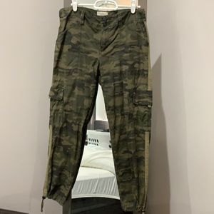 Camouflage cargos